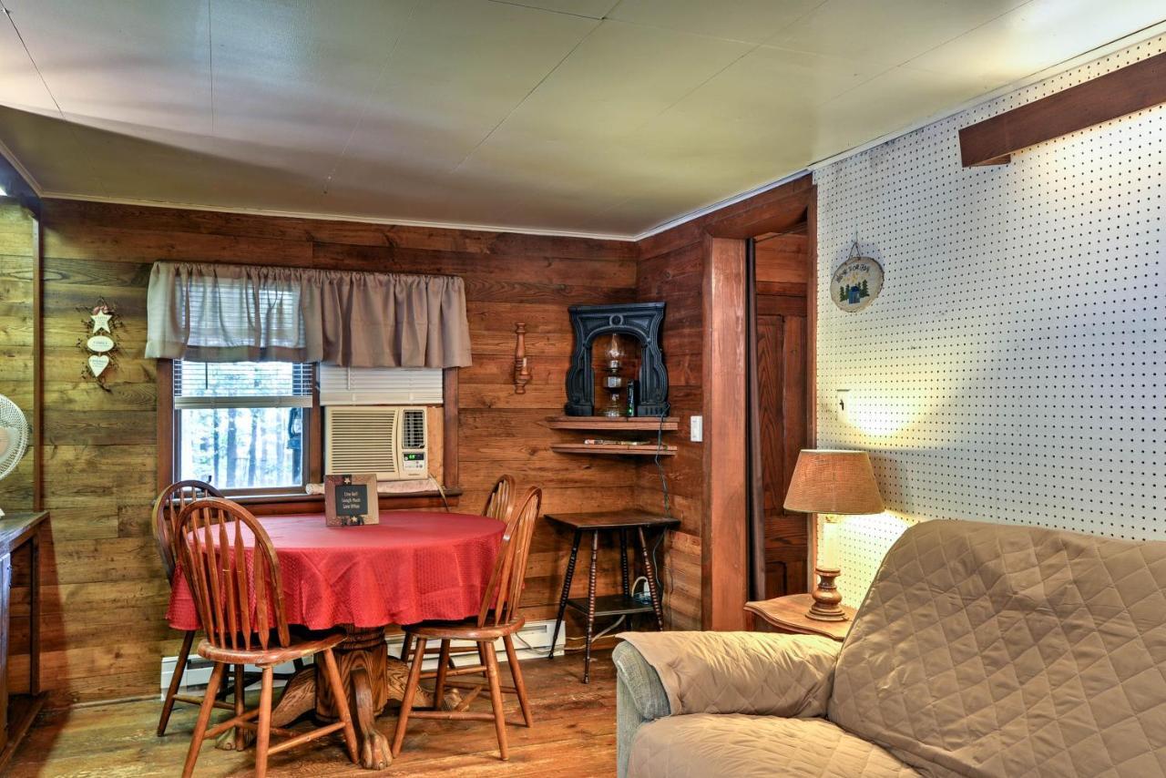 Rustic Bedford Cabin Near Hunting And Fishing Villa Eksteriør billede